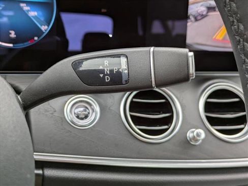 Used 2022 Mercedes-Benz E 350 Sedan image 15