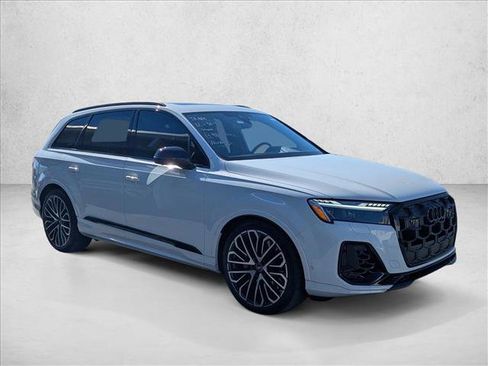 Used 2025 Audi SQ7 Prestige image 3