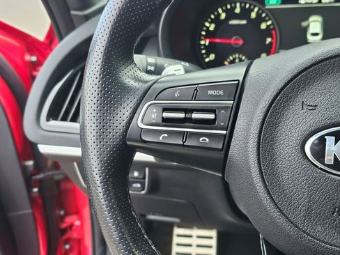 Used 2020 Kia Stinger GT2 image 24