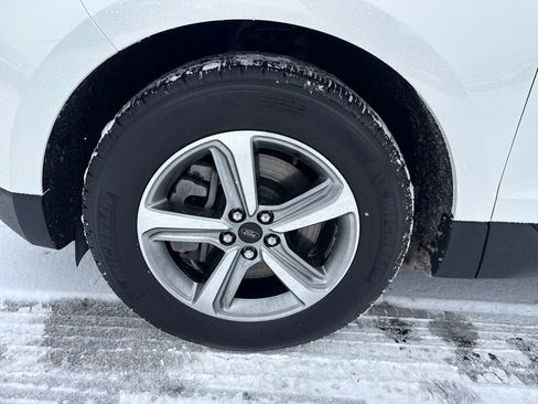 Used 2024 Ford Edge SEL w/ Convenience Package image 18