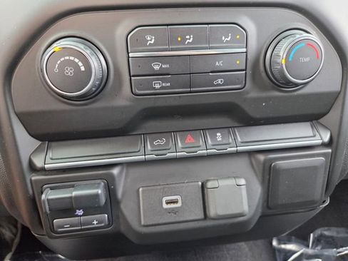 Used 2020 Chevrolet Silverado 1500 Custom w/ Custom Max Trailering Package image 25