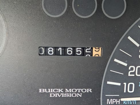 Used 1994 Buick Skylark Custom FWD image 11