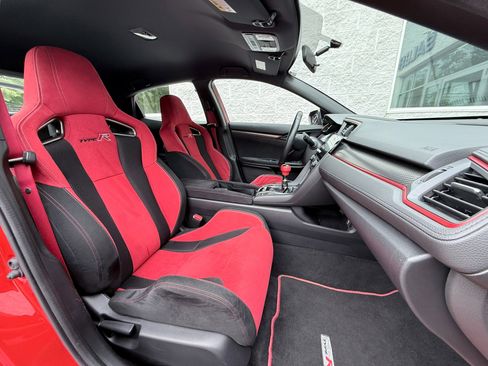 Used 2019 Honda Civic Type R image 36