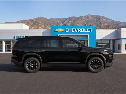 New 2026 Chevrolet Traverse Z71 w/ Enhanced Driving Package AWD/4WD image 2