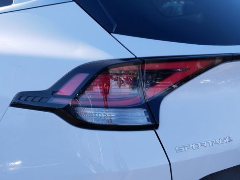 Certified 2023 Kia Sportage EX image 17