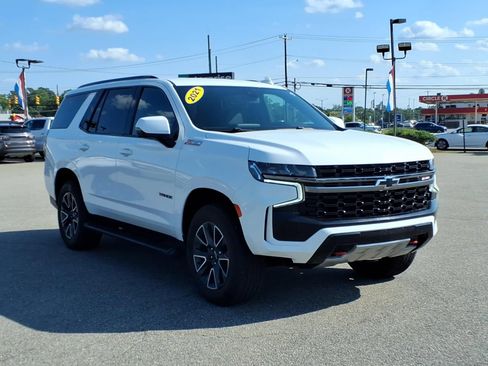 Used 2021 Chevrolet Tahoe Z71 w/ Z71 Off-Road Package AWD/4WD image 7