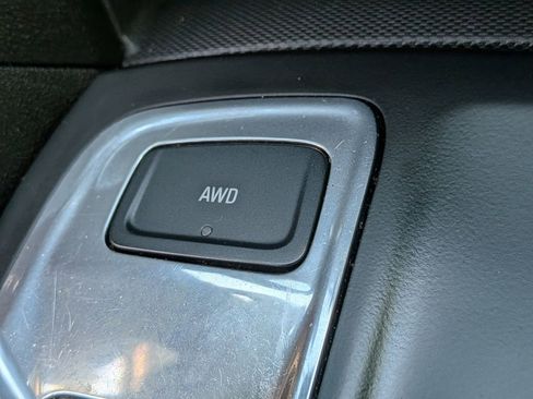 Used 2020 Chevrolet Equinox LT AWD/4WD image 23