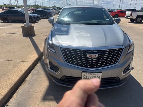 Used 2025 Cadillac XT5 Premium Luxury w/ Technology Package FWD image 8