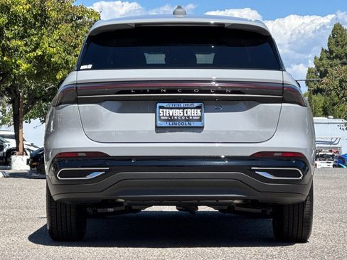 New 2026 Lincoln Nautilus Premier w/ Equipment Group 102A AWD/4WD image 5