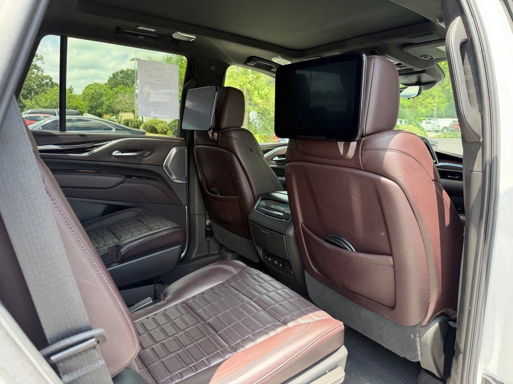 Used 2021 Cadillac Escalade Sport Platinum AWD/4WD image 29