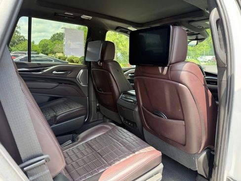 Used 2021 Cadillac Escalade Sport Platinum AWD/4WD image 29