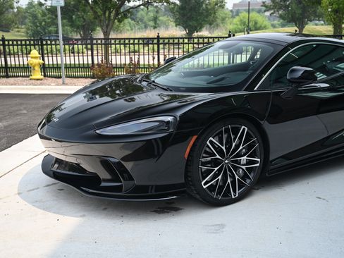 Used 2025 McLaren GTS RWD image 6