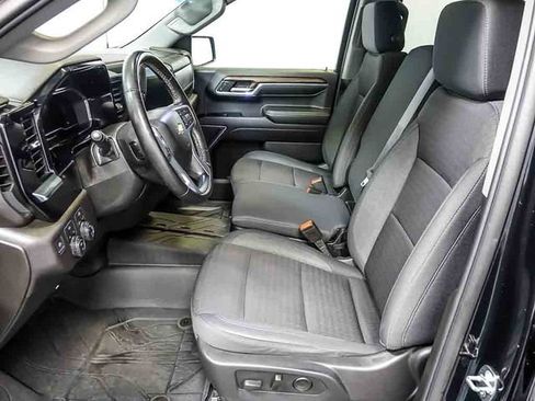 Certified 2024 Chevrolet Silverado 1500 LT AWD/4WD image 12