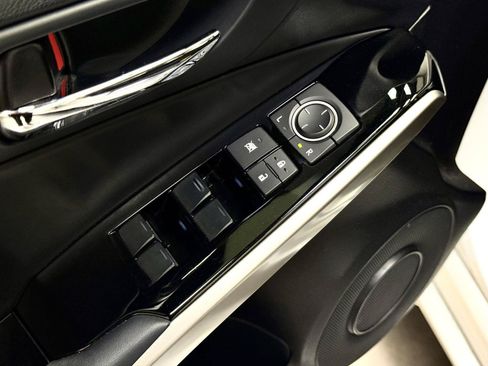 Used 2016 Lexus IS 300 AWD w/ Navigation System Package image 12