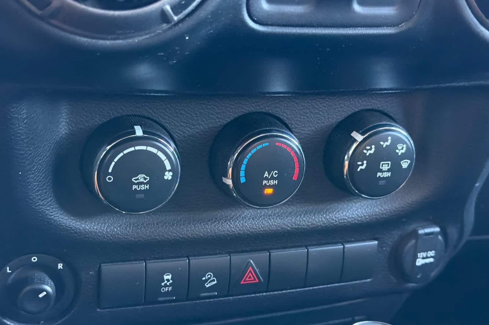 Used 2018 Jeep Wrangler Sport AWD/4WD image 20
