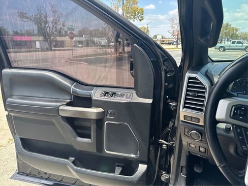 Used 2021 Ford F250 Platinum w/ Tremor Off-Road Package AWD/4WD image 21