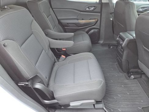 Used 2023 GMC Acadia SLE w/ Driver Convenience Package FWD image 19