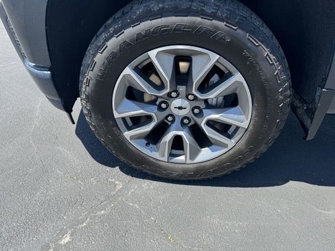 Used 2022 Chevrolet Silverado 1500 RST AWD/4WD image 4