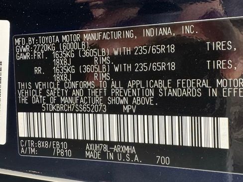 Used 2025 Toyota Highlander XLE image 24