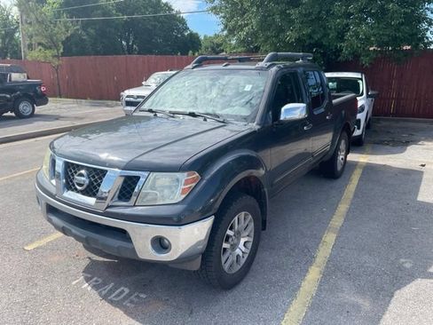Used 2012 Nissan Frontier SL w/ Moonroof Pkg AWD/4WD image 2