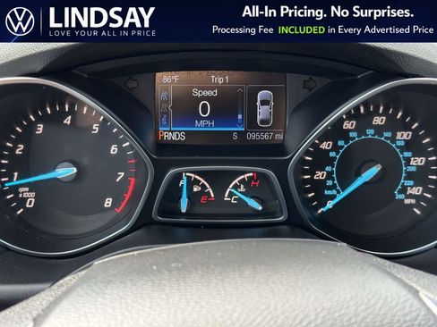 Used 2016 Ford Escape SE image 25