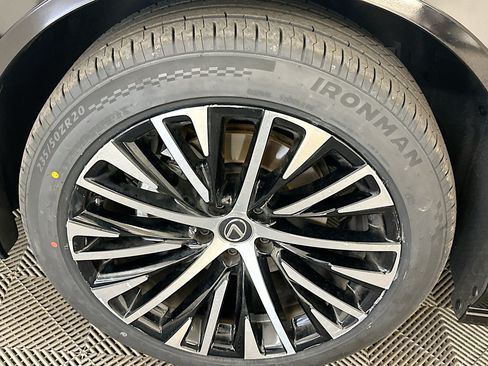 Used 2023 Lexus RZ 450e Premium w/ Technology Package AWD/4WD image 37