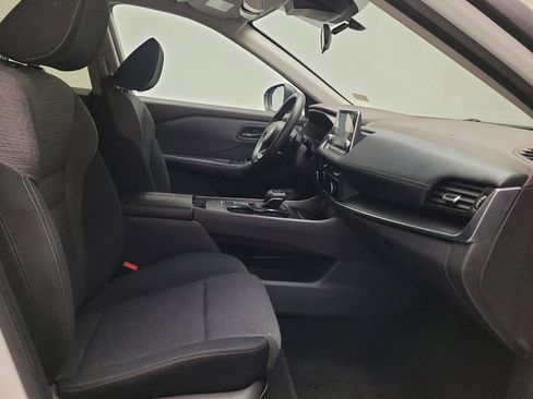 Used 2021 Nissan Rogue S FWD image 21