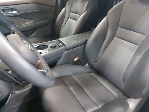 Certified 2023 Nissan Rogue SV w/ SV Premium B Package AWD/4WD image 15