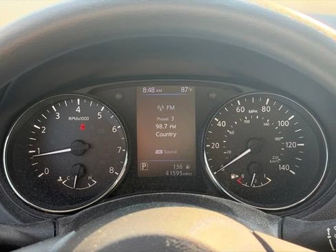 Used 2019 Nissan Rogue Sport SV FWD image 35