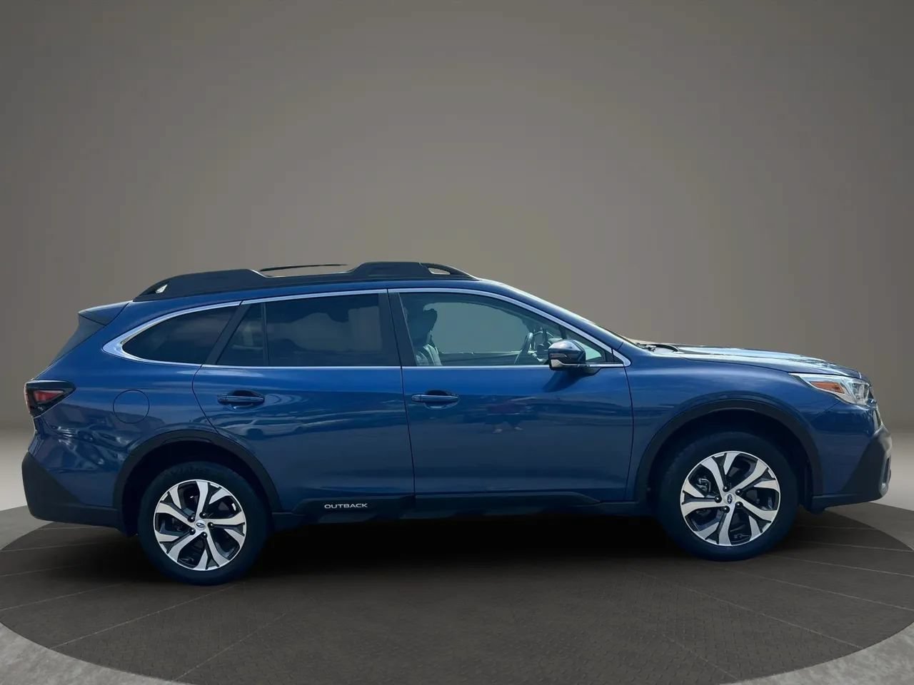 Used 2021 Subaru Outback Limited XT w/ Popular Package #2 AWD/4WD image 4