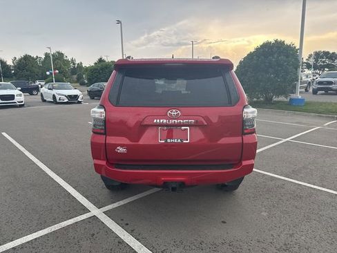 Used 2021 Toyota 4Runner SR5 Premium w/ Moonroof Package image 4