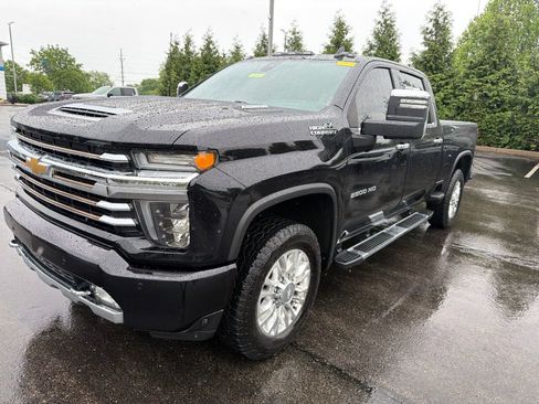 Used 2020 Chevrolet Silverado 2500 High Country w/ Z71 Off-Road Package AWD/4WD image 9