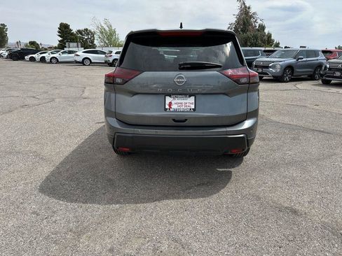 Used 2024 Nissan Rogue S FWD image 6