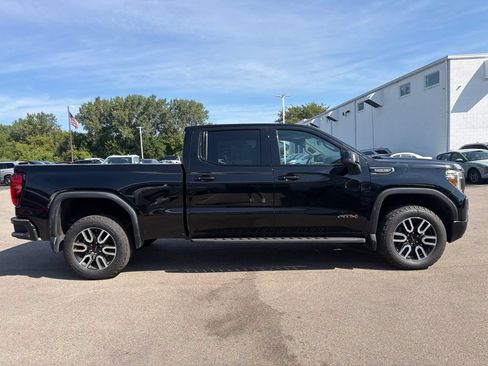Used 2022 GMC Sierra 1500 AT4 w/ AT4 Premium Package AWD/4WD image 2