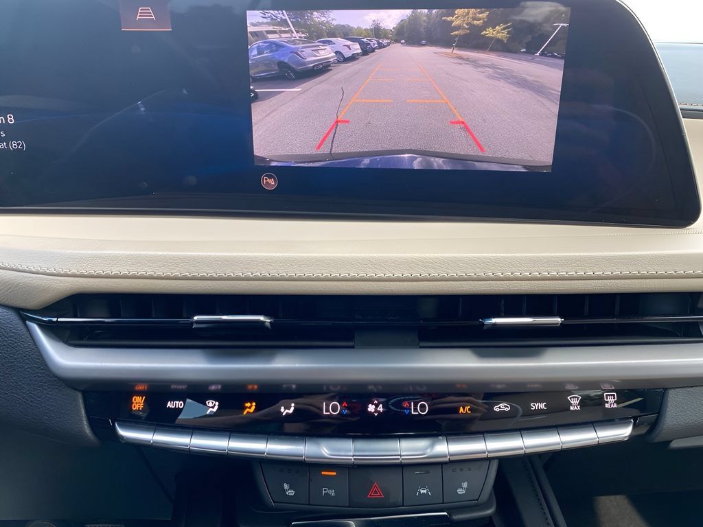 Certified 2024 Cadillac XT4 Luxury w/ Cold Weather Package AWD/4WD image 21