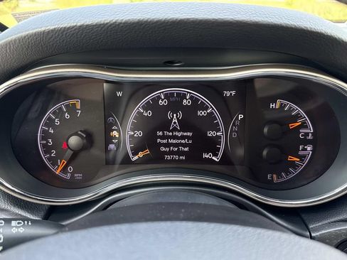 Used 2017 Jeep Grand Cherokee Limited w/ Luxury Group II AWD/4WD image 12