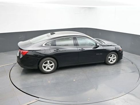 Used 2017 Chevrolet Malibu LS FWD image 19