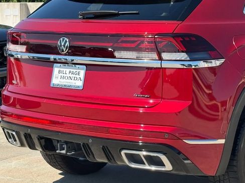 Used 2024 Volkswagen Atlas Cross Sport SEL Premium R-Line AWD/4WD image 8