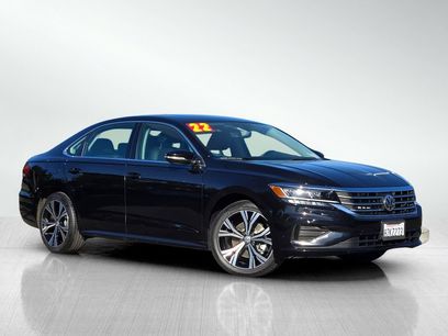 Used 2022 Volkswagen Passat 2.0T SE