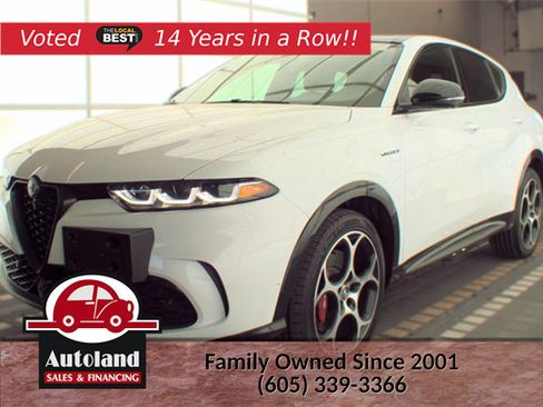 Used 2024 Alfa Romeo Tonale Veloce w/ Active Assist Package AWD/4WD image 1