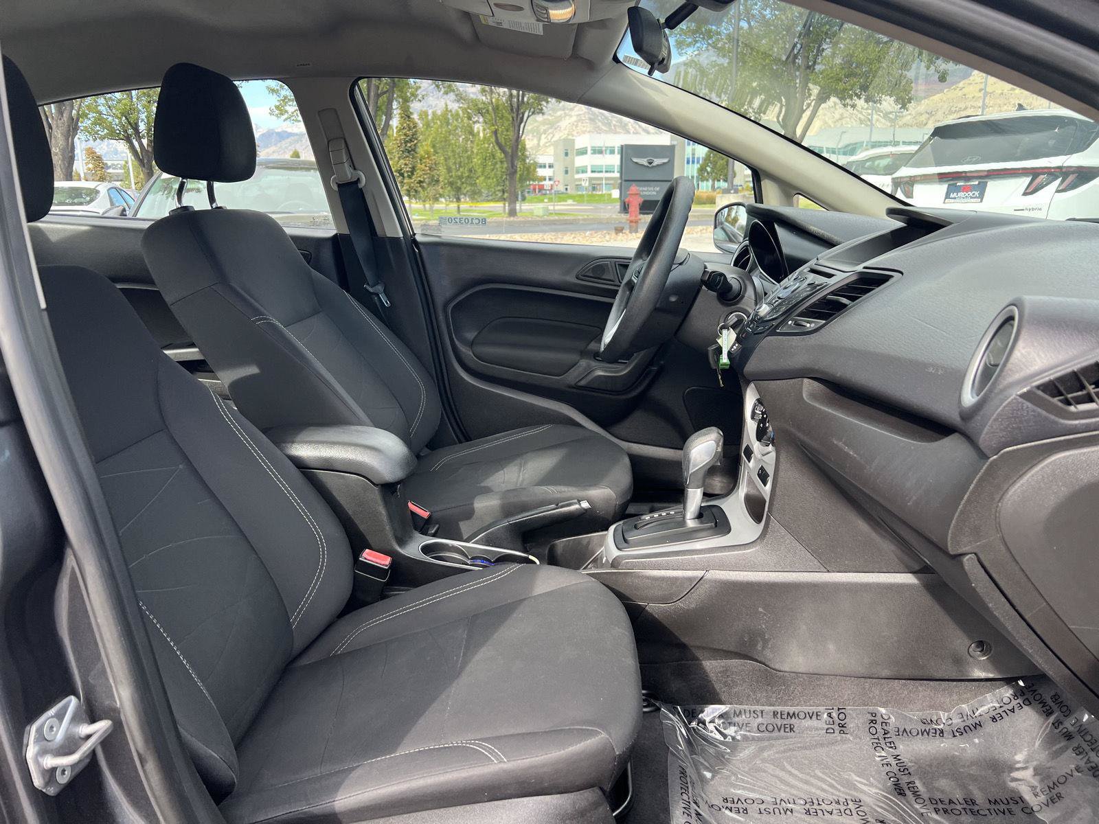 Used 2018 Ford Fiesta SE FWD image 4
