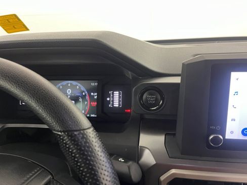 Certified 2025 Toyota Tacoma SR5 image 35