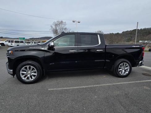 Used 2019 Chevrolet Silverado 1500 LTZ w/ LTZ Plus Package AWD/4WD image 7