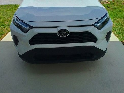 Certified 2023 Toyota RAV4 LE AWD/4WD image 3
