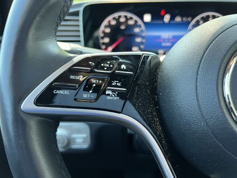 Used 2025 Mercedes-Benz GLS 450 4MATIC image 19