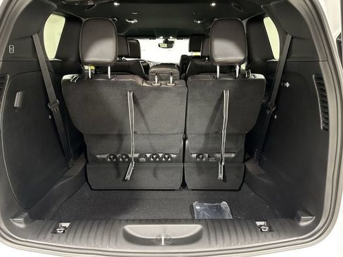 New 2026 Chrysler Pacifica Select AWD/4WD image 25