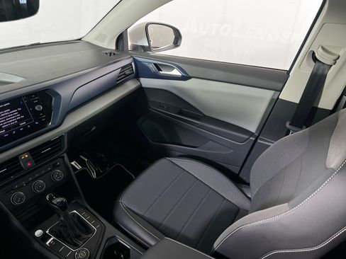 Used 2022 Volkswagen Taos SE AWD/4WD image 23