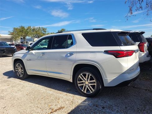 Certified 2023 Chevrolet Traverse High Country w/ LPO, Floor Liner Package image 6