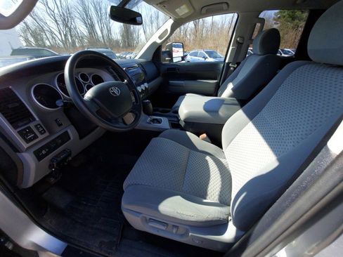 Used 2012 Toyota Tundra 4x4 Double Cab w/ TRD Off-Road Pkg image 7