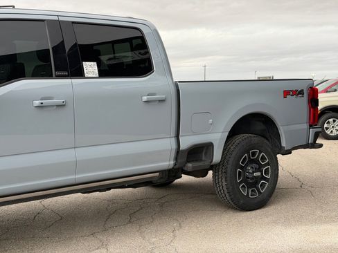 Used 2025 Ford F350 Platinum image 13